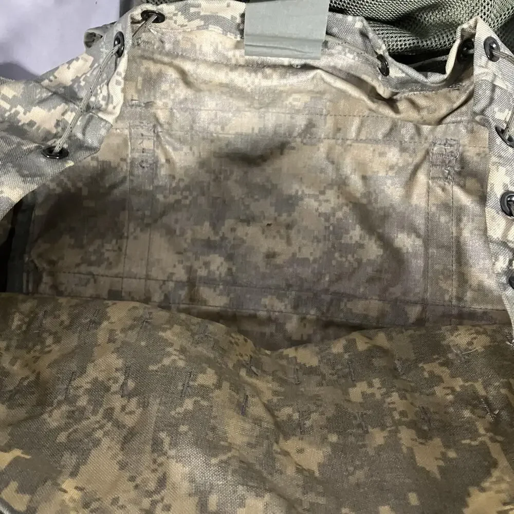US Army MOLLE II Large Rucksack ACU‎ Digital Camo Military 26x25 USGI Backpack